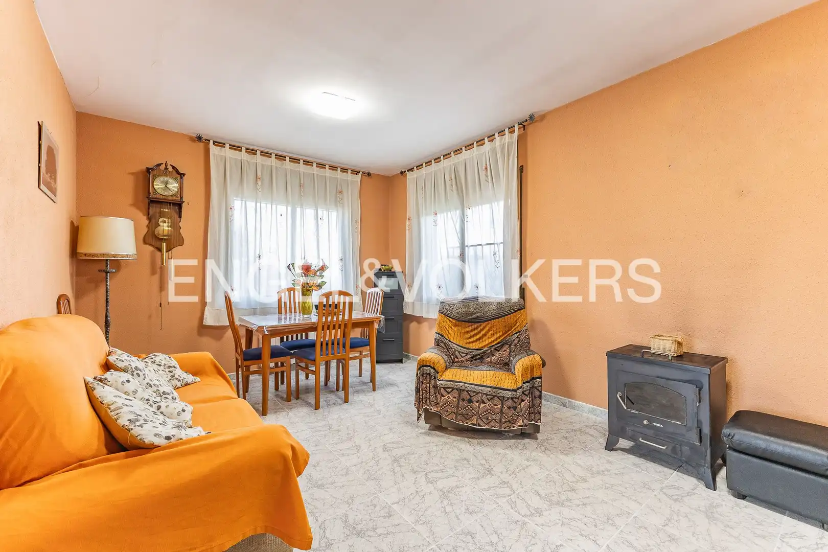 Casa rústica amb terrassa en venda a Palau-solità i Plegamans, imagen 79