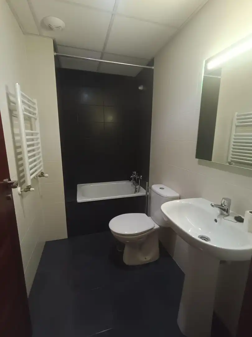 Baño de Piso de alquiler en Córdoba con Aire acondicionado, Jardín privado y Terraza