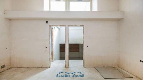 Foto 4 de Casa adosada en venda a Lluís Companys, Caldes de Malavella, Girona