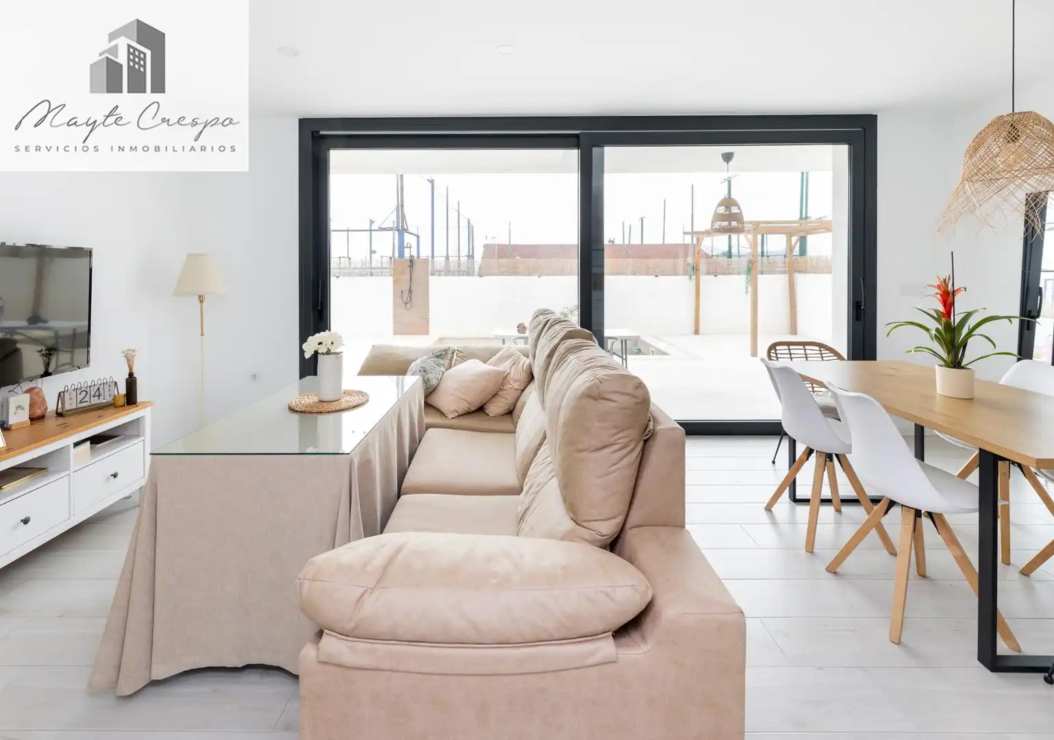 Sala de estar de Casa o chalet en venta en La Zubia con Terraza y Piscina