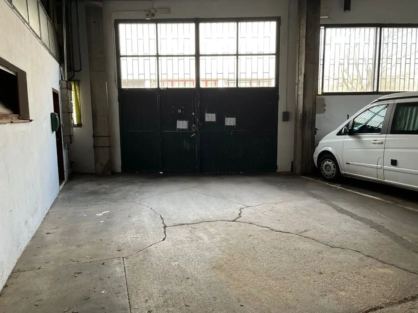 Industrial building for sale in Carrer de Costabona 49, imagen 2