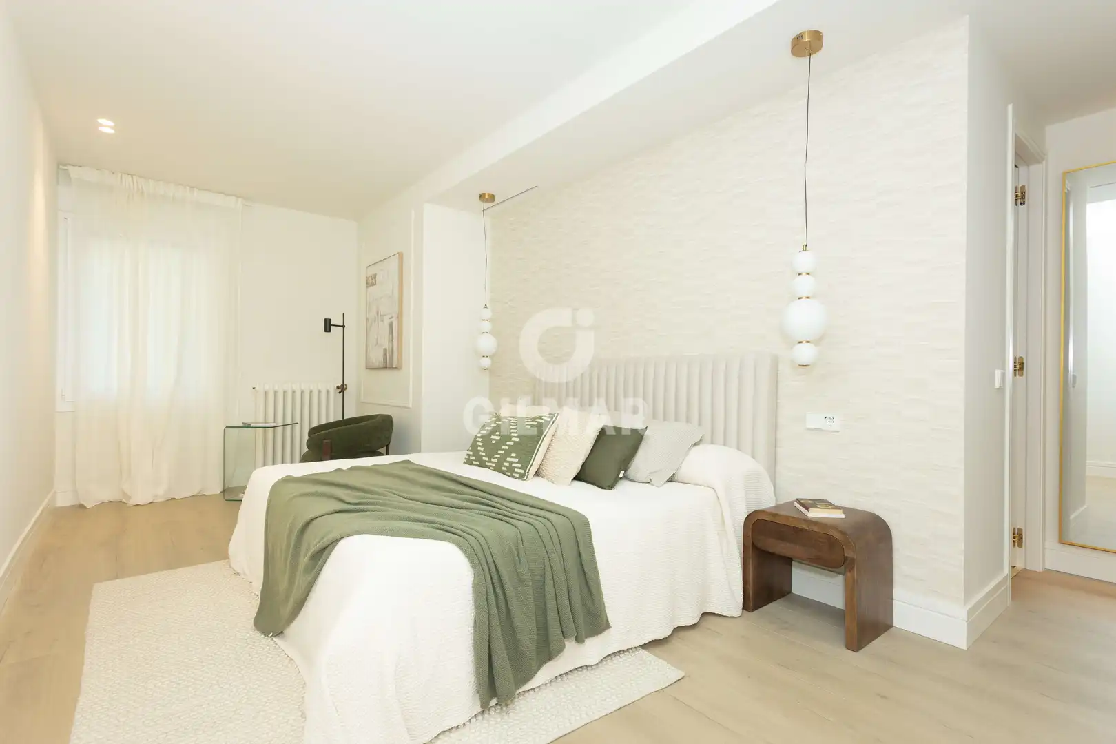 Bedroom of Flat for sale in Madrid  with Heating, Private garden and Storage room