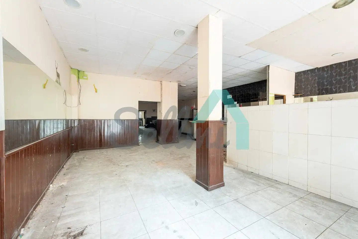Local comercial de lloguer a De Pumarín, imagen 3
