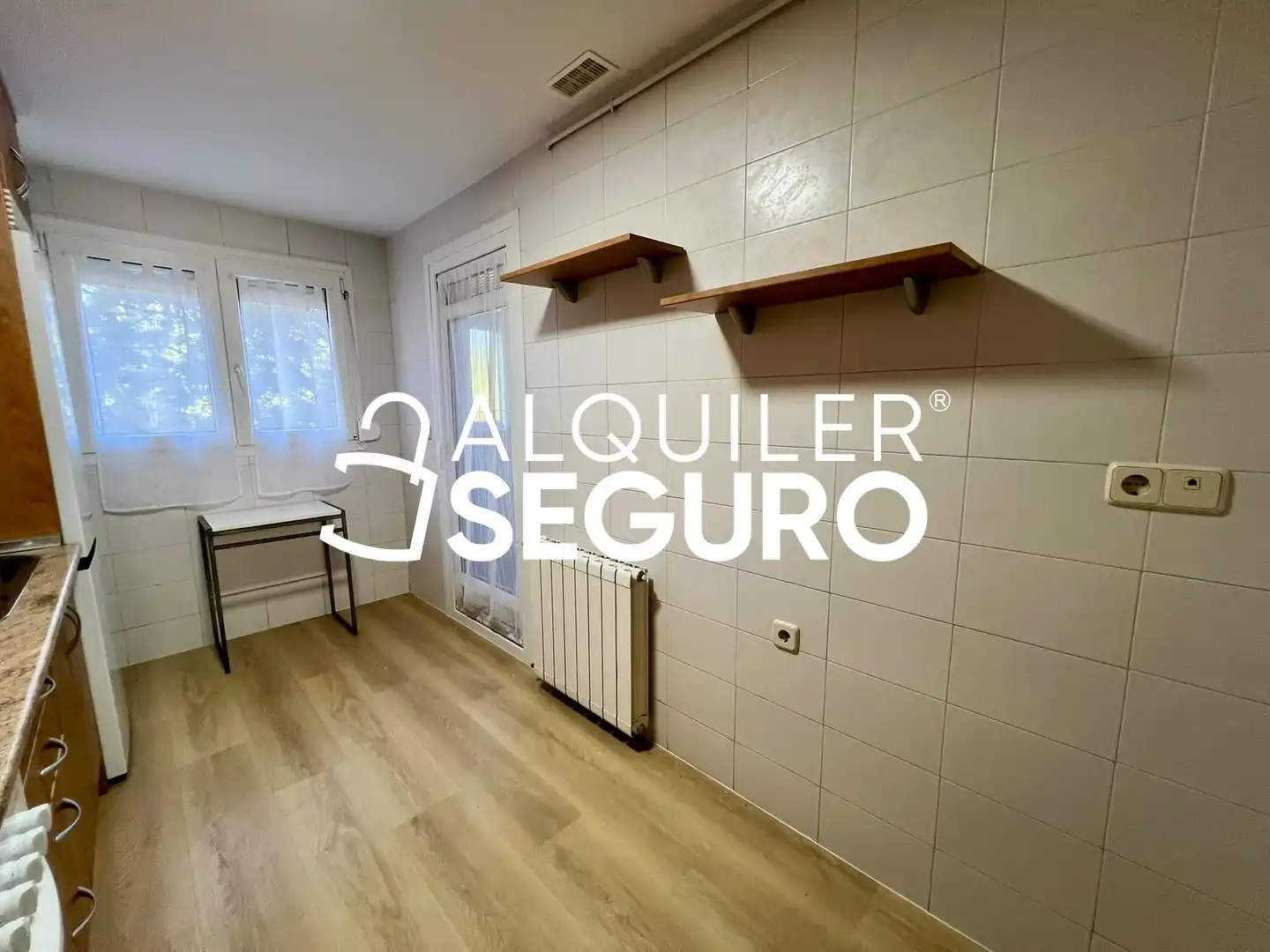 Cocina de Piso de alquiler en Madrid con Aire acondicionado, Calefacción y Piscina