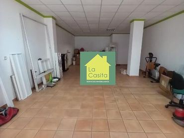 Local comercial en venda a Chinchilla de Monte-Aragón