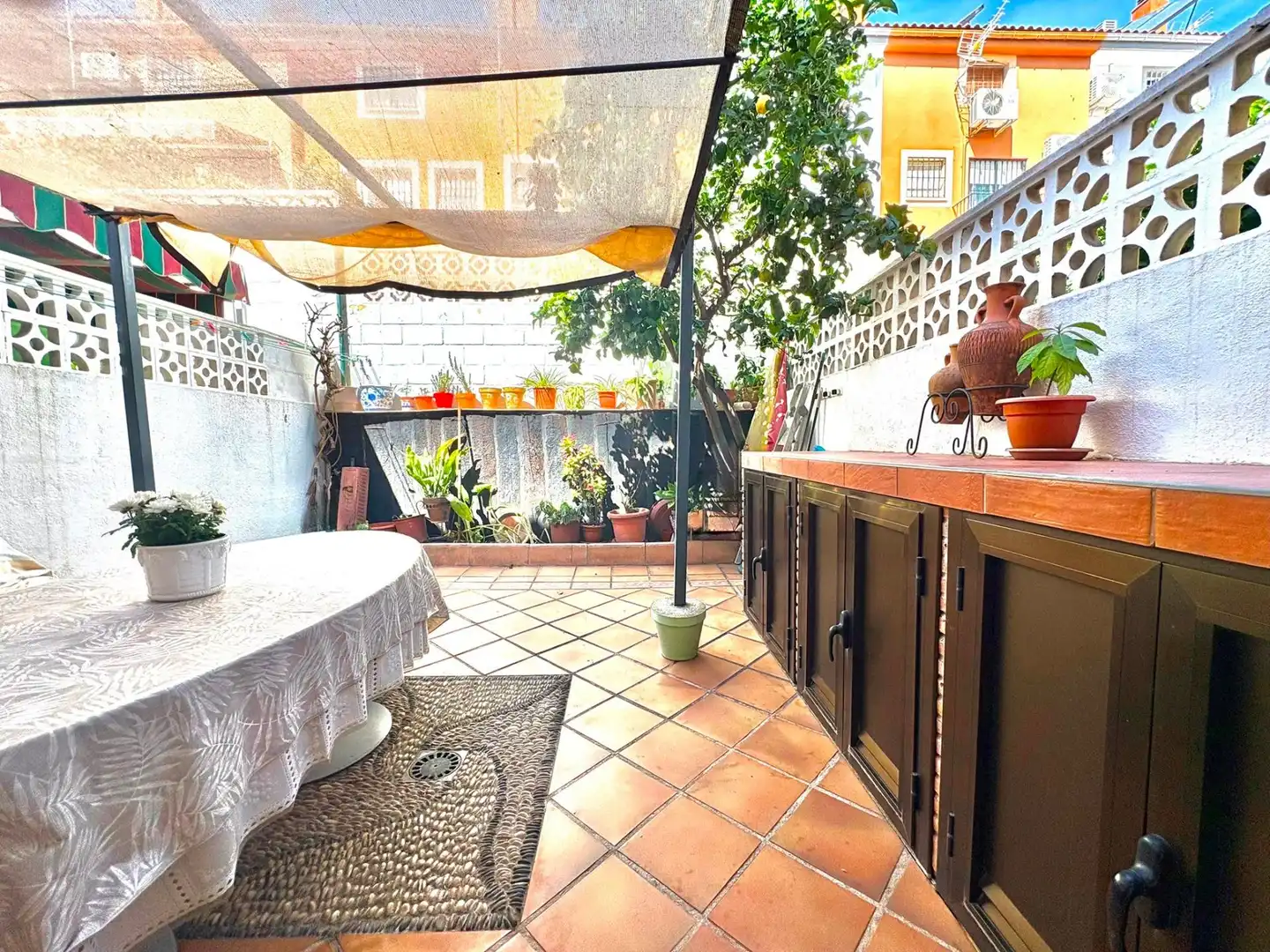 Terrasse von Einfamilien-Reihenhaus zum Verkauf in Marbella mit Heizung, Terrasse und Balkon