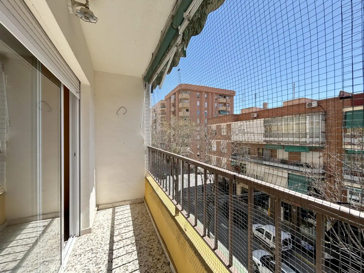 Vista exterior de Piso de alquiler en Novelda con Aire acondicionado, Terraza y Alarma