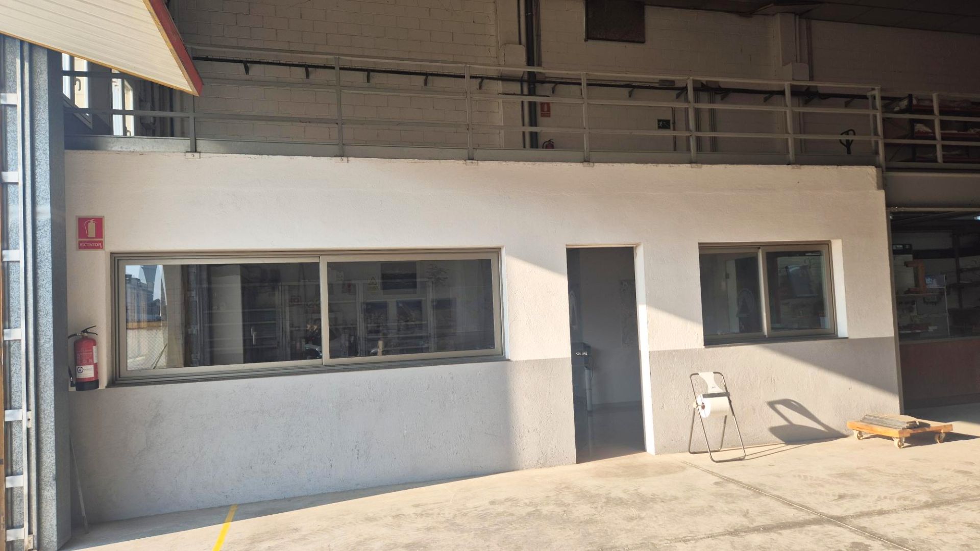 Industrial buildings to rent