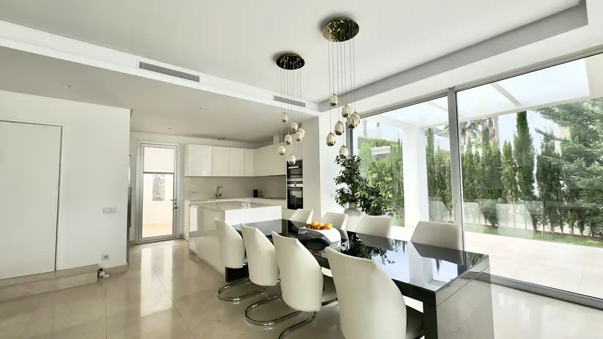 Chalet con piscina en venta en golf rio real, imagen 11