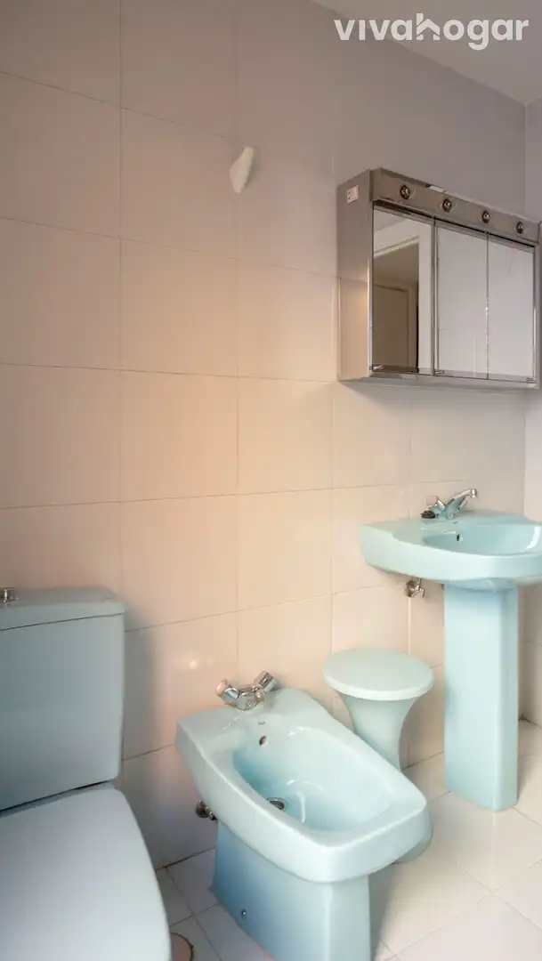 Bathroom of Study for sale in Madrid  with Air Conditioner and Heating