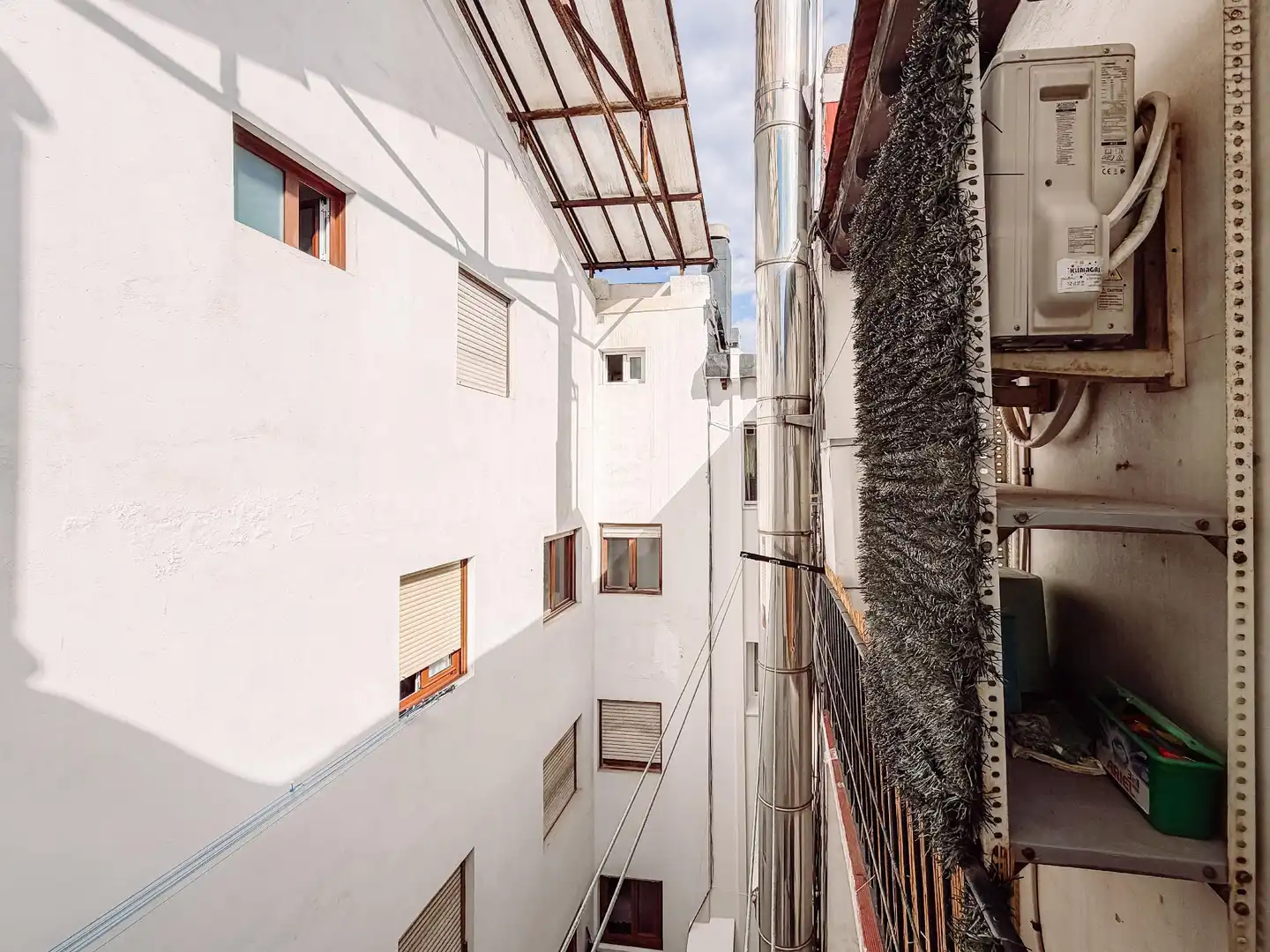 Vista exterior de Àtic en venda en Donostia - San Sebastián  amb Aire condicionat i Balcó