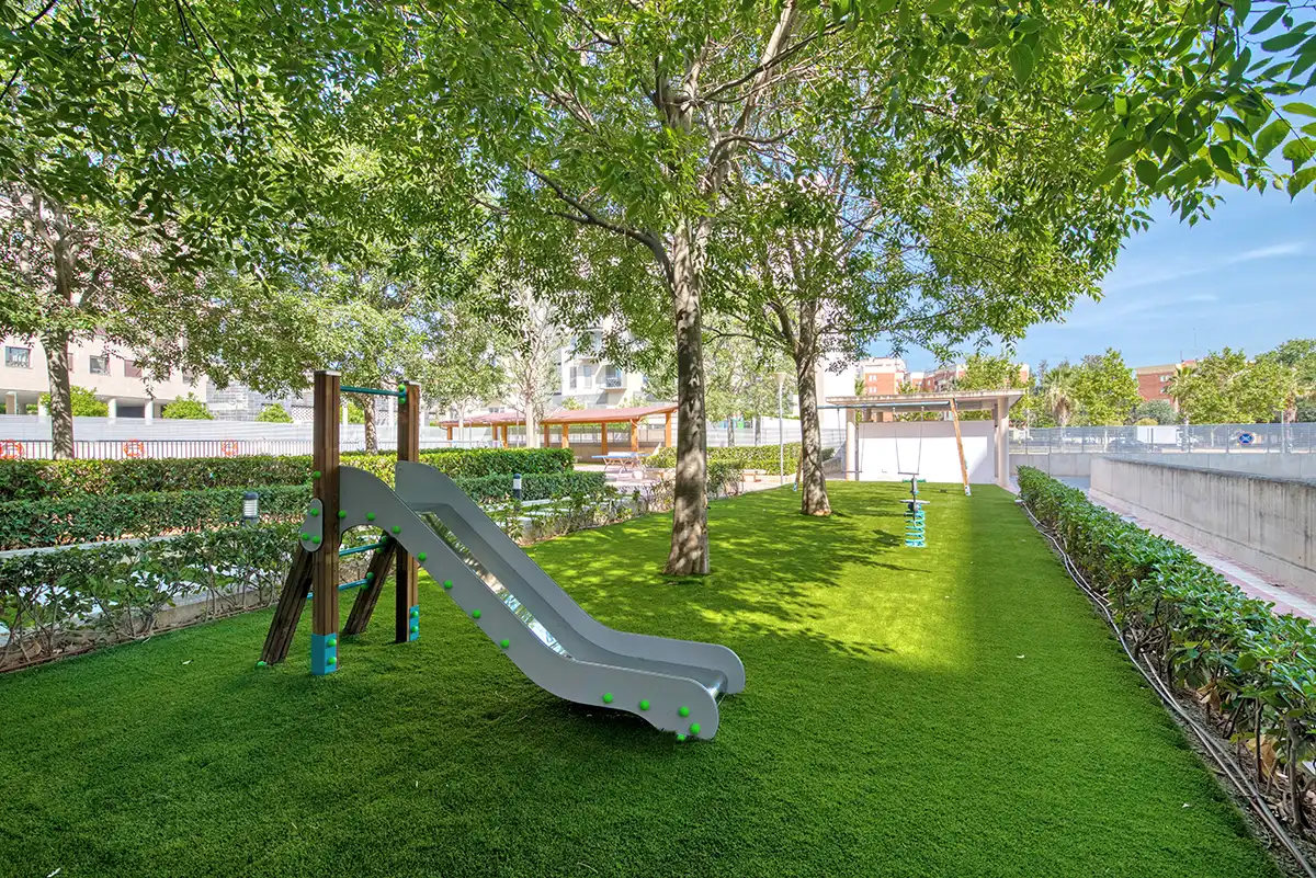 Jardín de Piso en venta en Valencia con Trastero y Piscina comunitaria