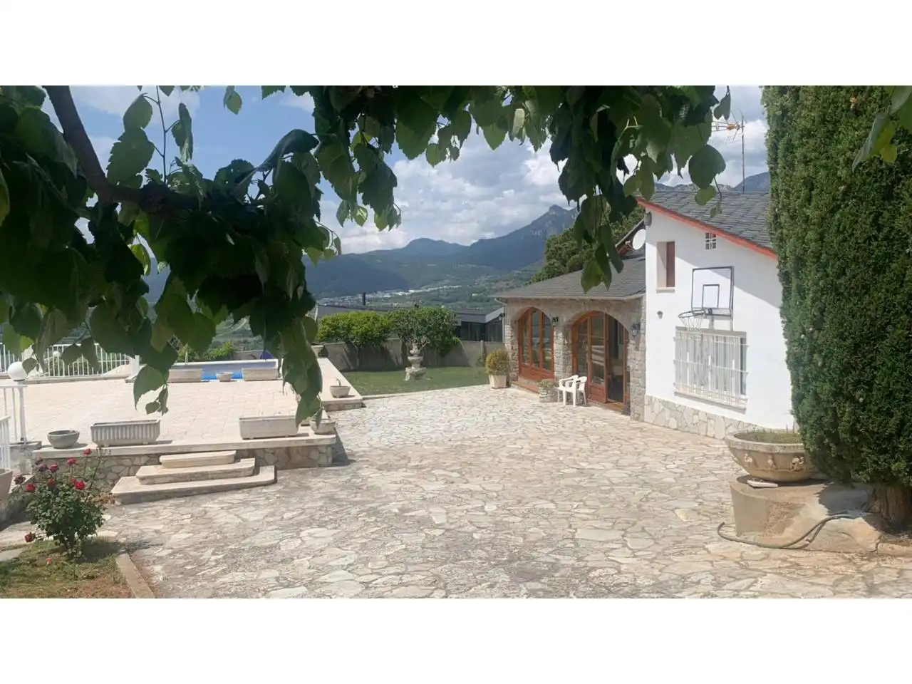 Jardín de Casa o chalet en venta en Berga con Calefacción, Jardín privado y Terraza