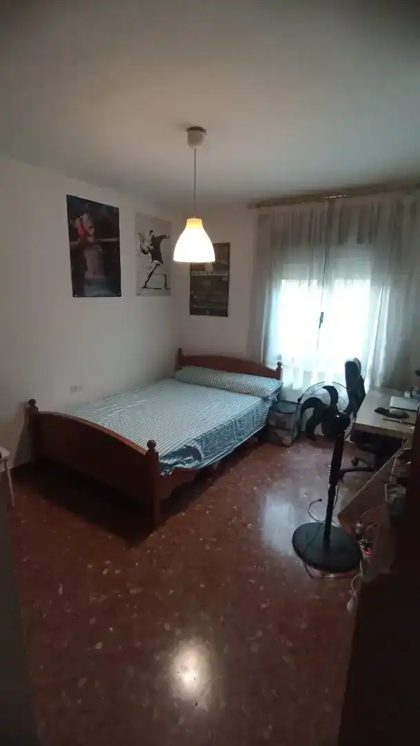 Habitación de Piso para compartir en Periurbano Oeste - Sierra