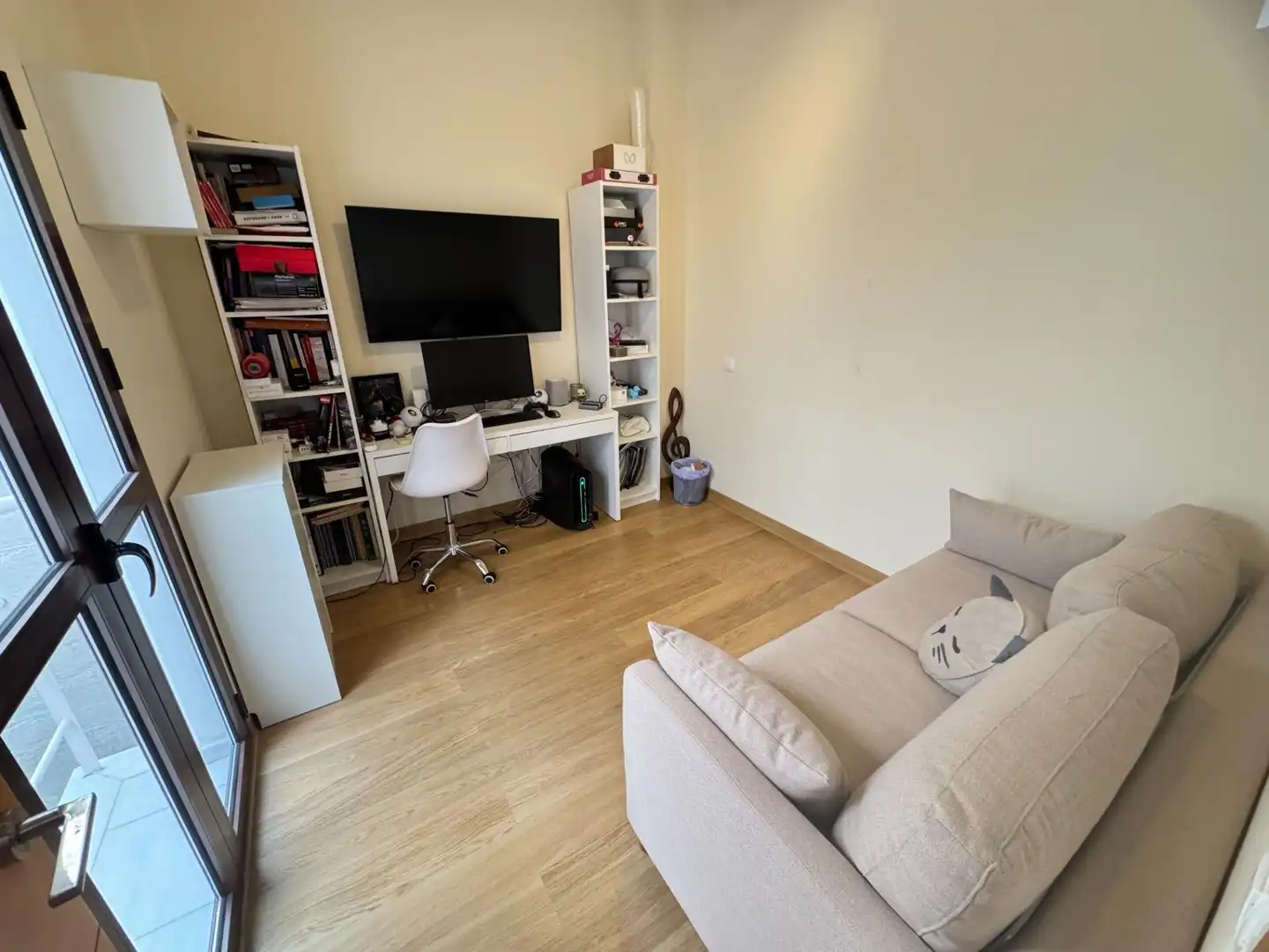 Sala d'estar de Casa o xalet en venda en Dos Hermanas amb Aire condicionat, Jardí privat i Terrassa