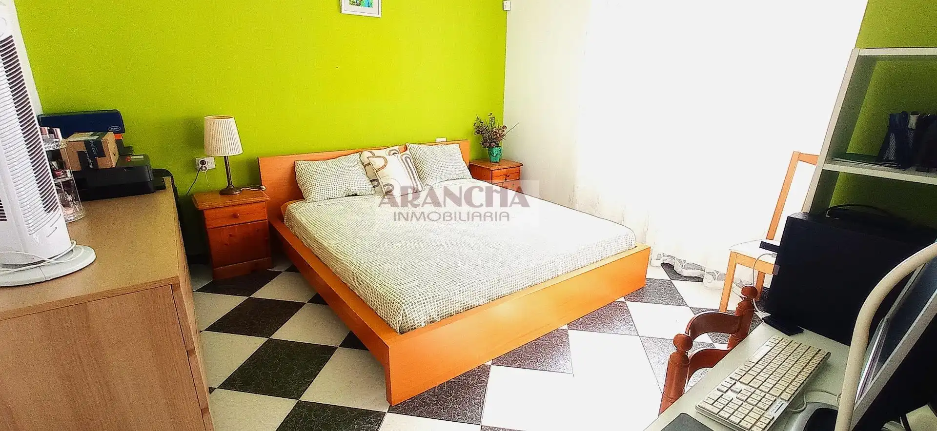 Habitación de Planta baja en venta en Chipiona