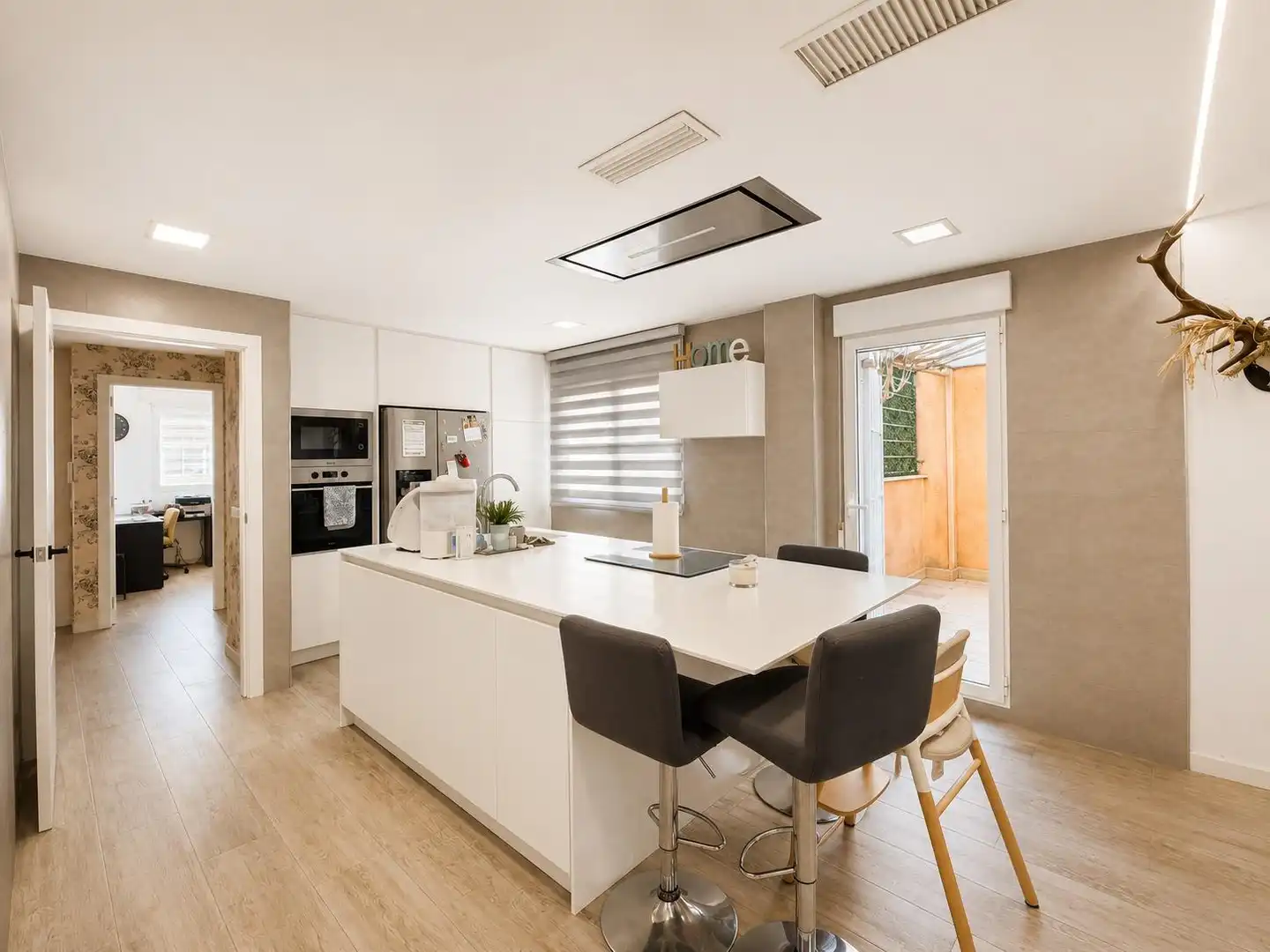 Küche von Einfamilien-Reihenhaus zum Verkauf in Enguera mit Klimaanlage, Heizung und Terrasse