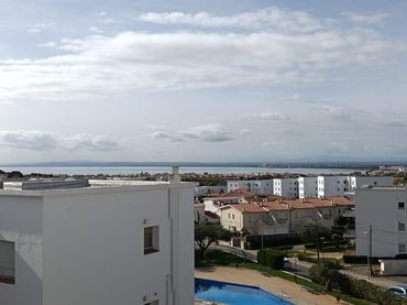 Pis amb piscina en venda a Calle Lisboa 28