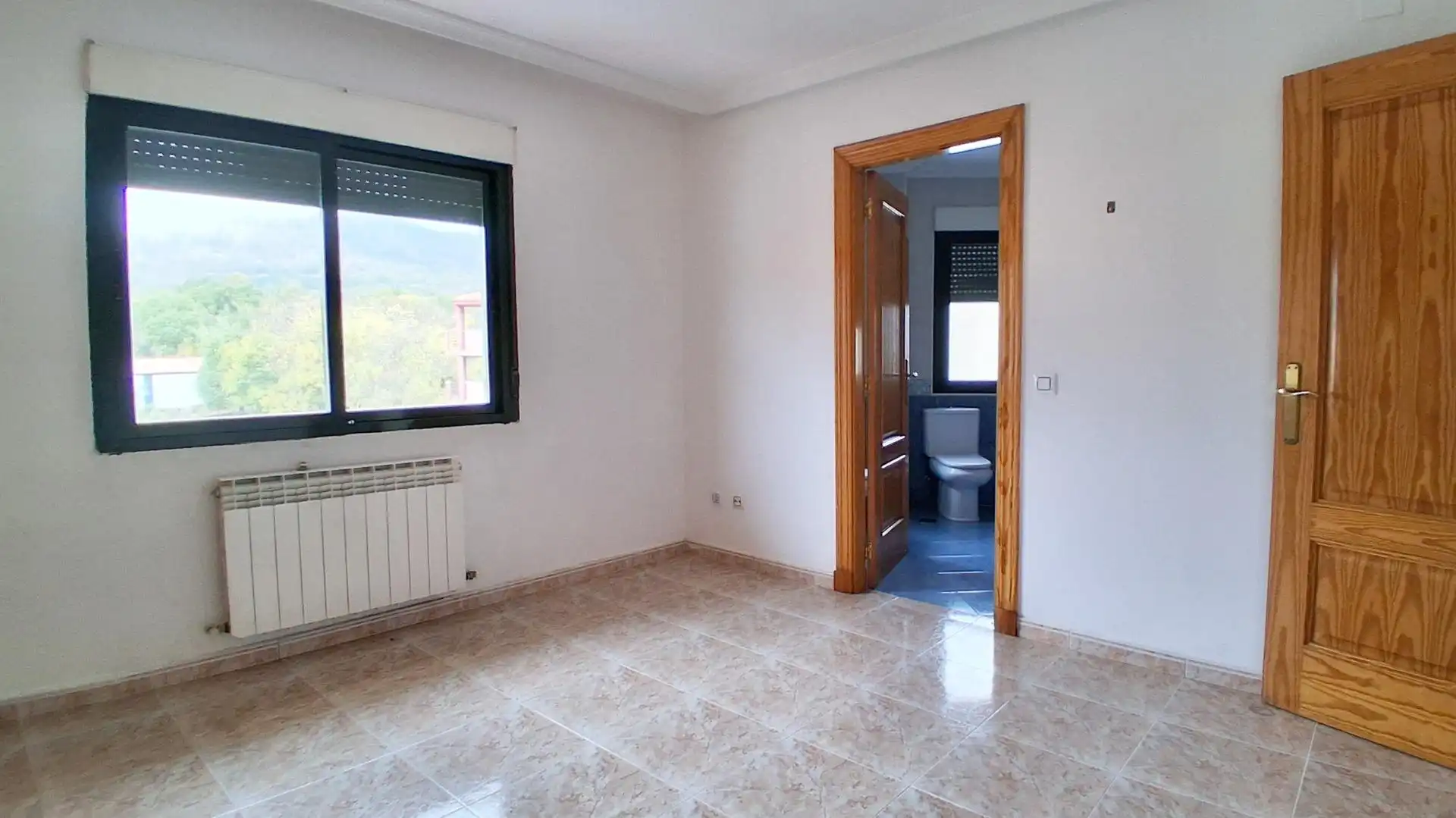 Habitación de Casa adosada en venta en Sorihuela con Balcón