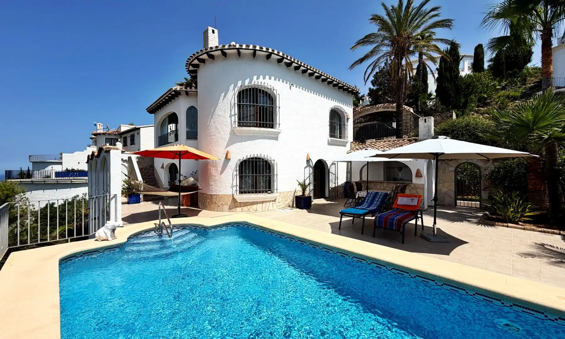 Vista exterior de Casa o xalet en venda en Dénia amb Aire condicionat, Calefacció i Jardí privat