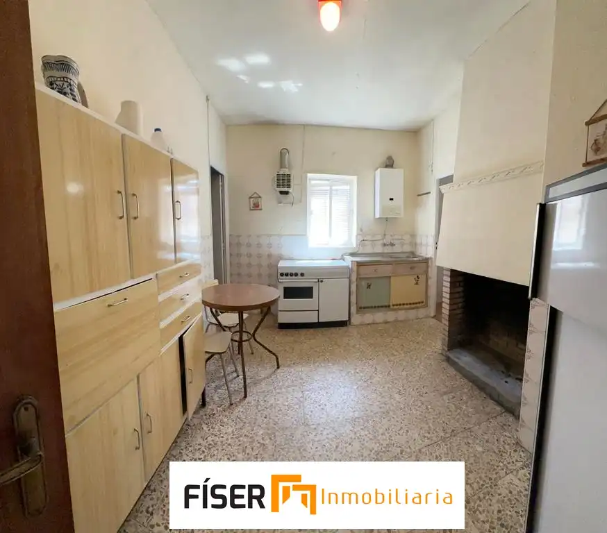 Kitchen of Flat for sale in Medina de las Torres  with Terrace