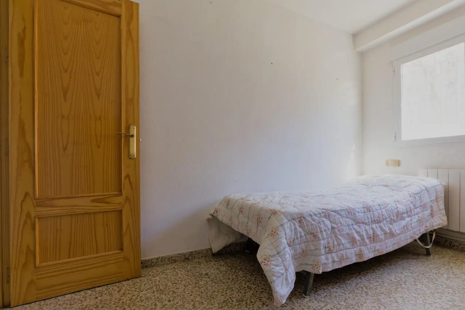 Bedroom of Flat for sale in Granada  with Heating