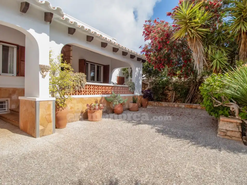 Vista exterior de Finca rústica en venda en Sant Lluís amb Aire condicionat, Calefacció i Jardí privat