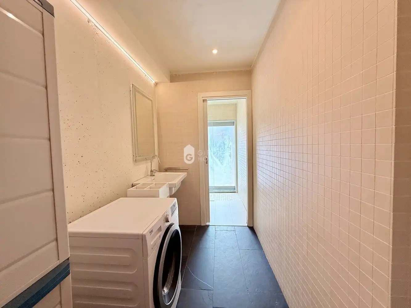 Bany de Casa o xalet de lloguer en Girona amb Aire condicionat, Calefacció i Jardí privat