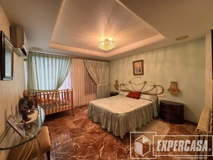 Sala de estar de Casa o chalet en venta en Burjassot con Aire acondicionado, Calefacción y Terraza