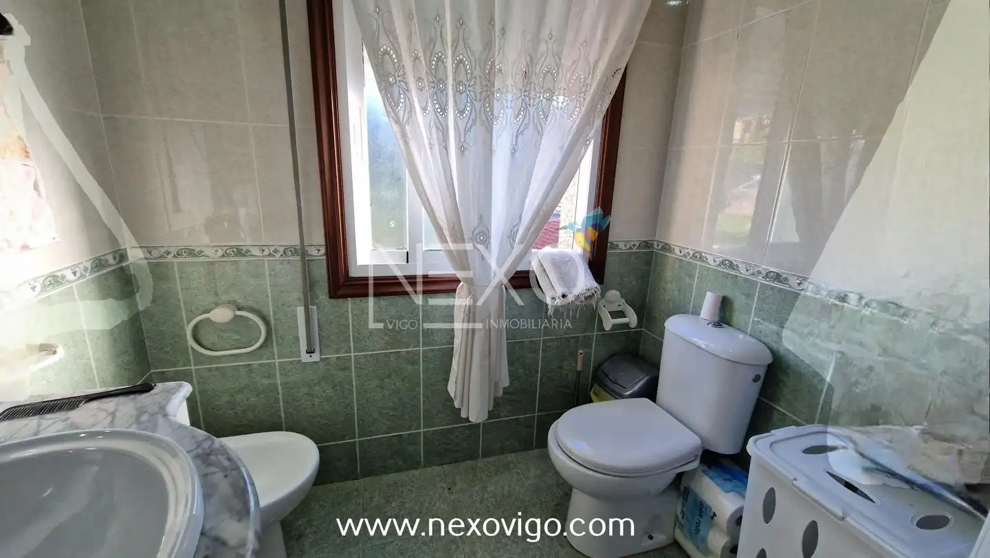 Baño de Casa o chalet en venta en Moaña con Jardín privado, Terraza y Trastero