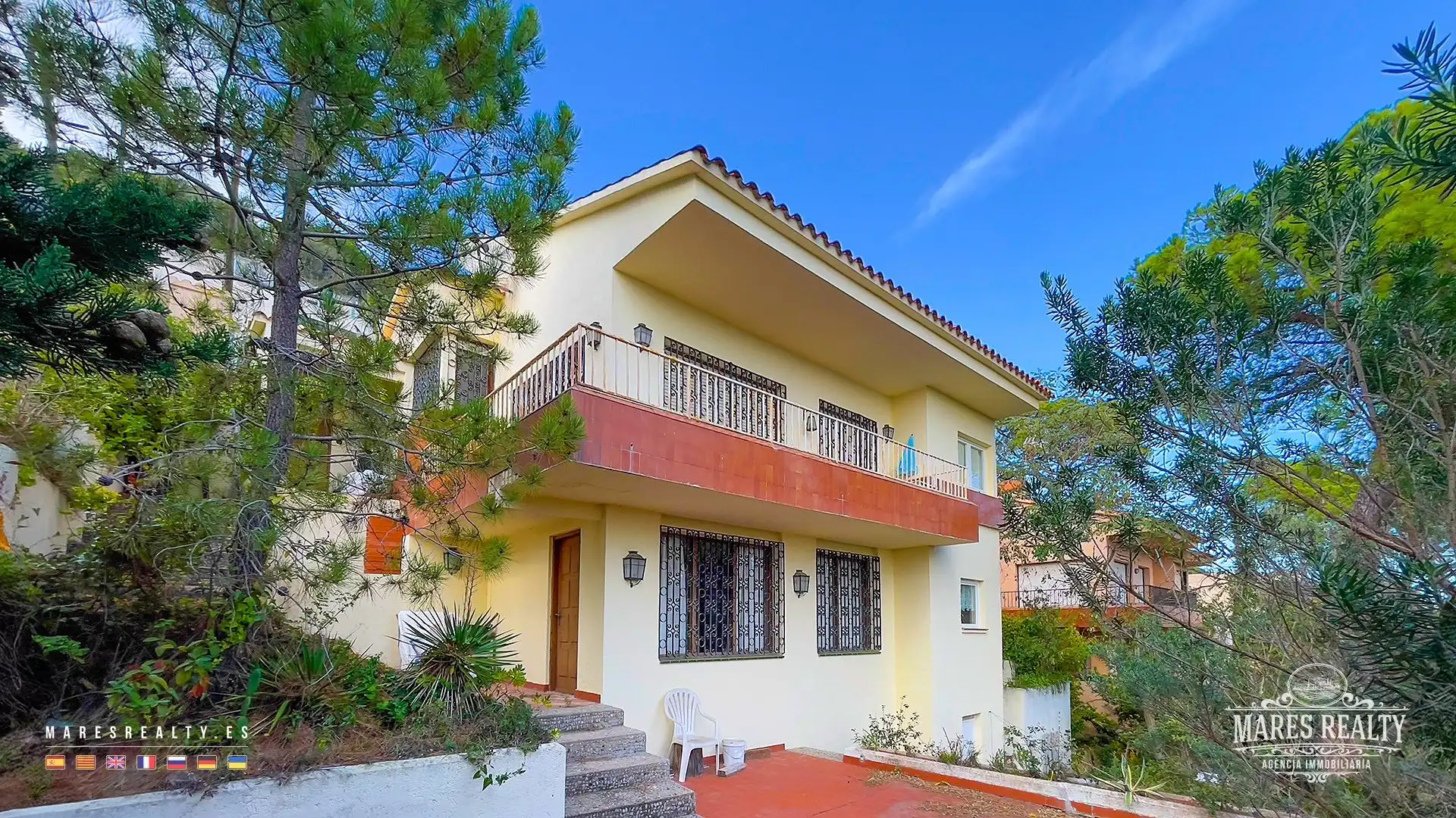 Vista exterior de Casa o xalet en venda en Lloret de Mar amb Calefacció, Jardí privat i Terrassa