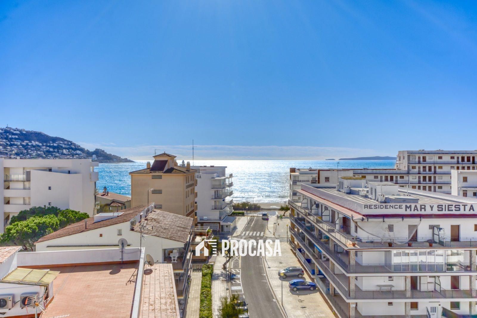 Exterior view of Flat for sale in Roses  with Air Conditioner, Heating and Terrace