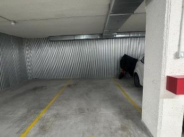 Einzelparkplatz zur Miete in Calle Calle Caveda