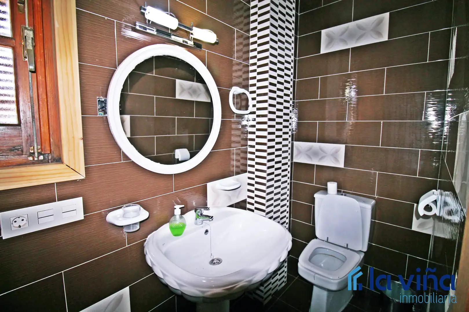 Baño de Casa o chalet en venta en Villanueva de Tapia con Aire acondicionado, Jardín privado y Trastero
