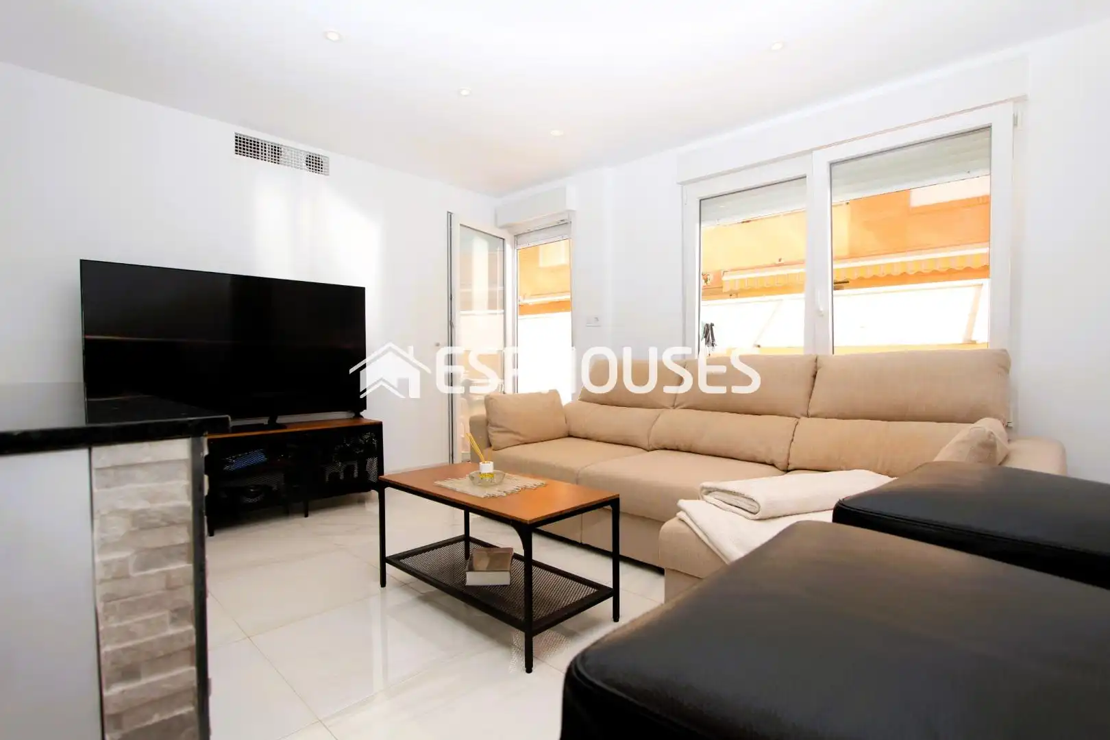 Sala de estar de Apartamento en venta en Guardamar del Segura con Aire acondicionado, Terraza y Amueblado