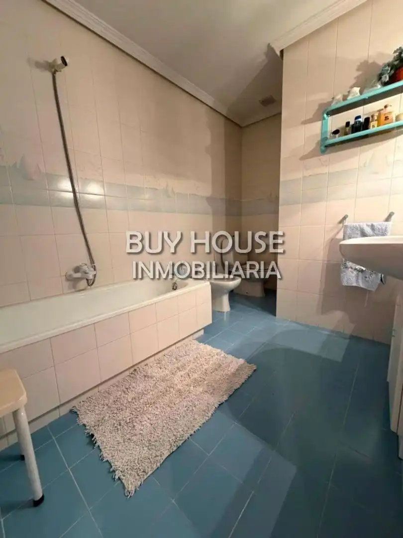Baño de Dúplex en venta en Alameda de la Sagra con Aire acondicionado y Terraza