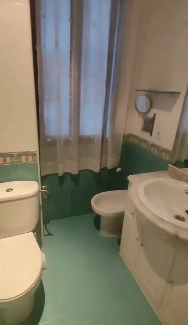 Baño de Piso de alquiler en Ponferrada con Amueblado