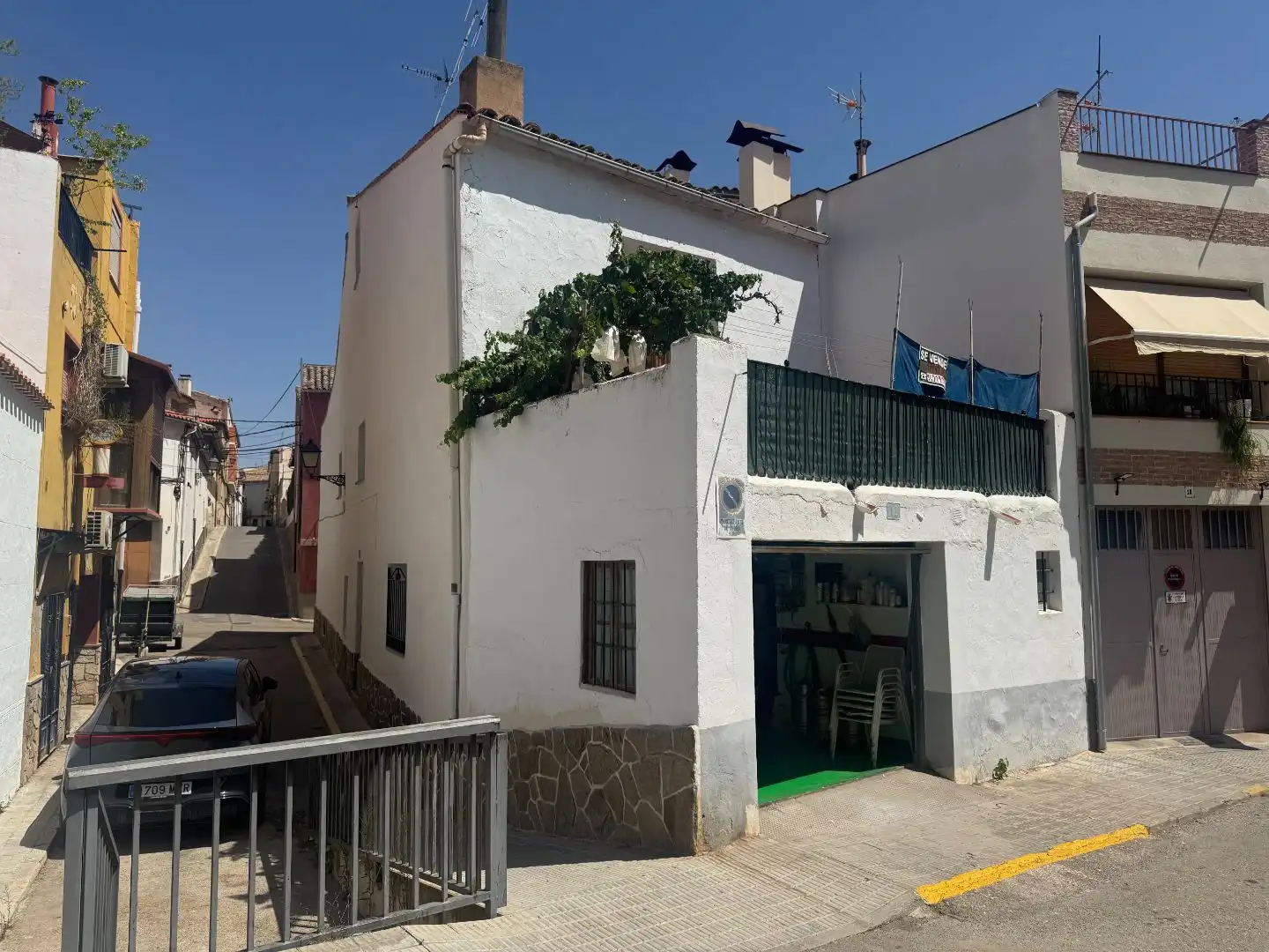 Vista exterior de Casa o xalet en venda en Ayora amb Terrassa