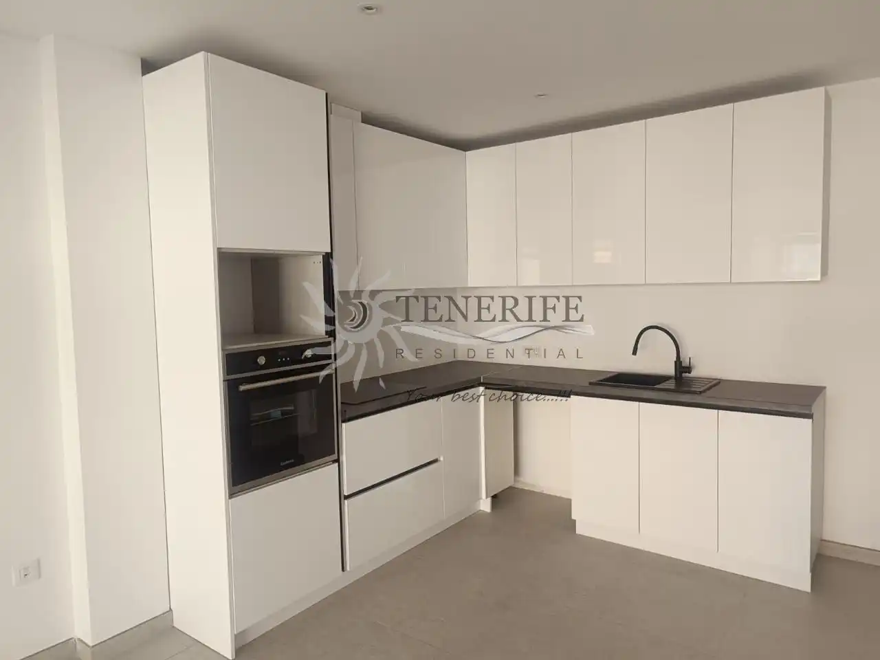 Cocina de Piso en venta en Guía de Isora con Aire acondicionado y Terraza