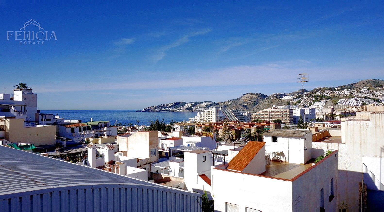 Außenansicht von Country house zum Verkauf in Almuñécar mit Terrasse