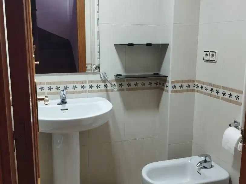 Baño de Dúplex en venta en Gijón 