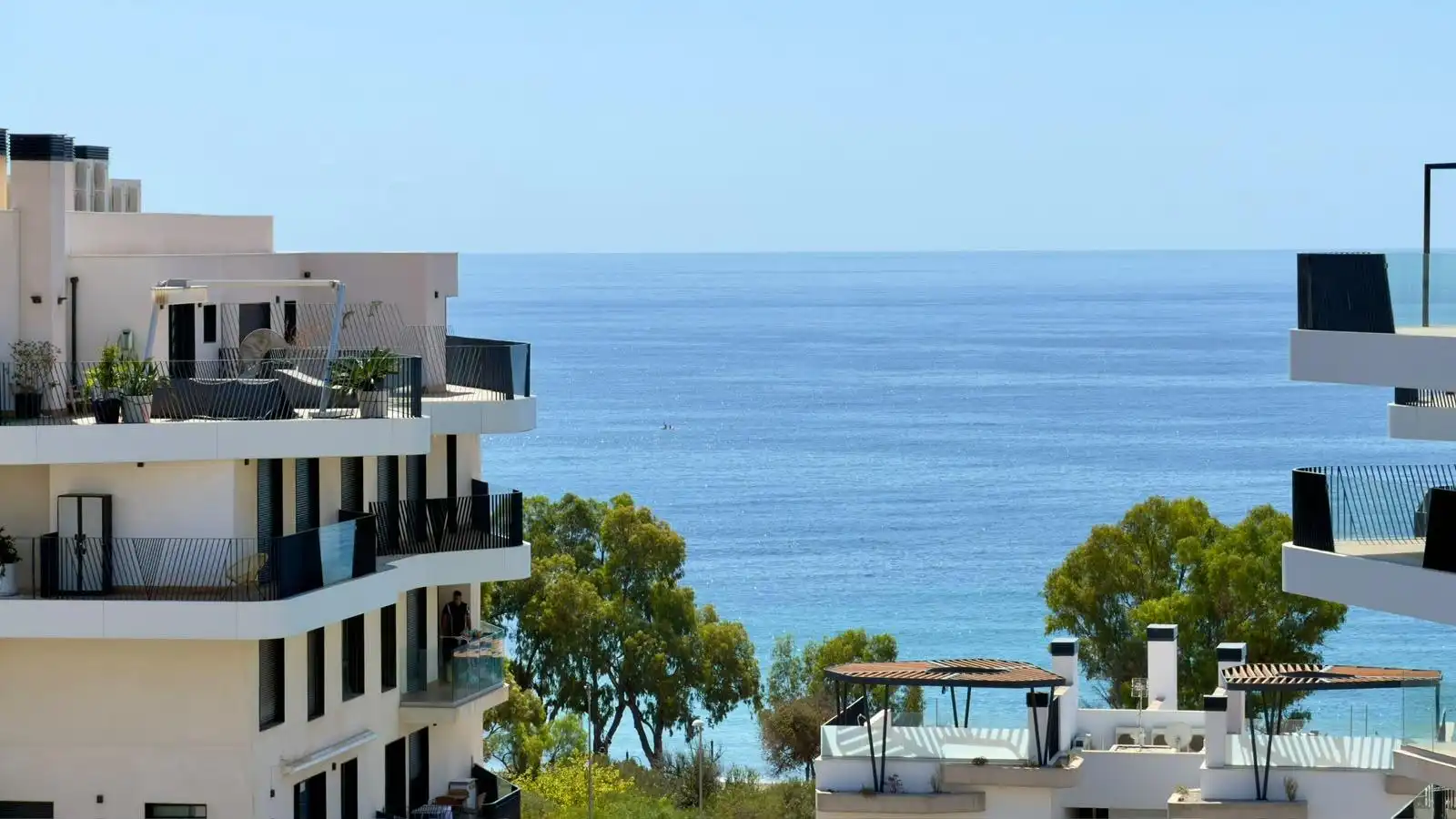 Penthouse mit Pool zur Miete in EDETA