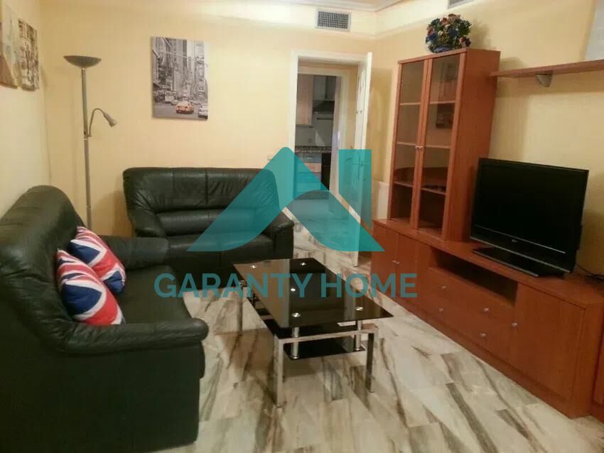 Sala d'estar de Apartament de lloguer en Cáceres Capital amb Aire condicionat, Calefacció i Terrassa