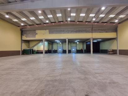 Industrial buildings to rent in Abrera