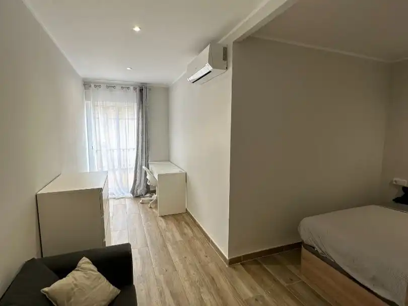 Habitación de Piso en venta en  Valencia Capital con Aire acondicionado y Balcón