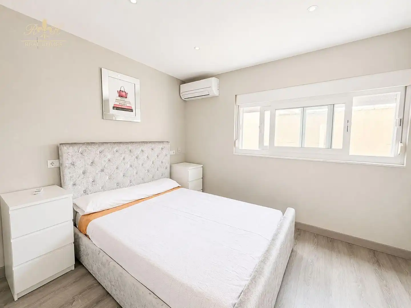 Habitación de Dúplex de alquiler en L'Alfàs del Pi con Aire acondicionado, Calefacción y Terraza