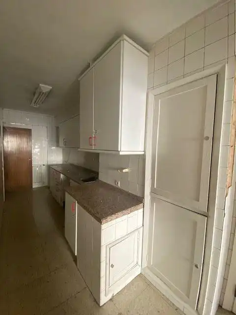 Cocina de Piso en venta en Oviedo  con Calefacción, Terraza y Trastero