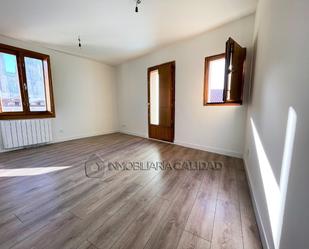 Living room of Flat to rent in Burgos Capital  with Heating and Storage room