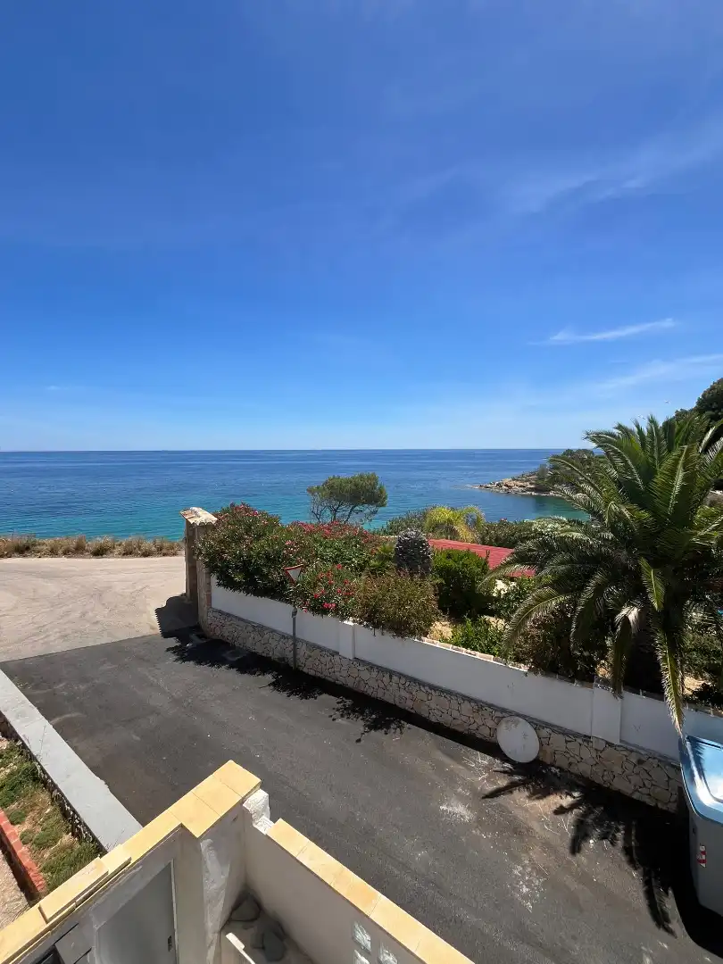Vista exterior de Edifici en venda en Calpe / Calp
