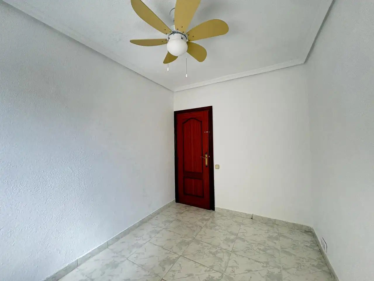 Schlafzimmer von Wohnung zur Miete in Madrid mit Klimaanlage, Heizung und Abstellraum